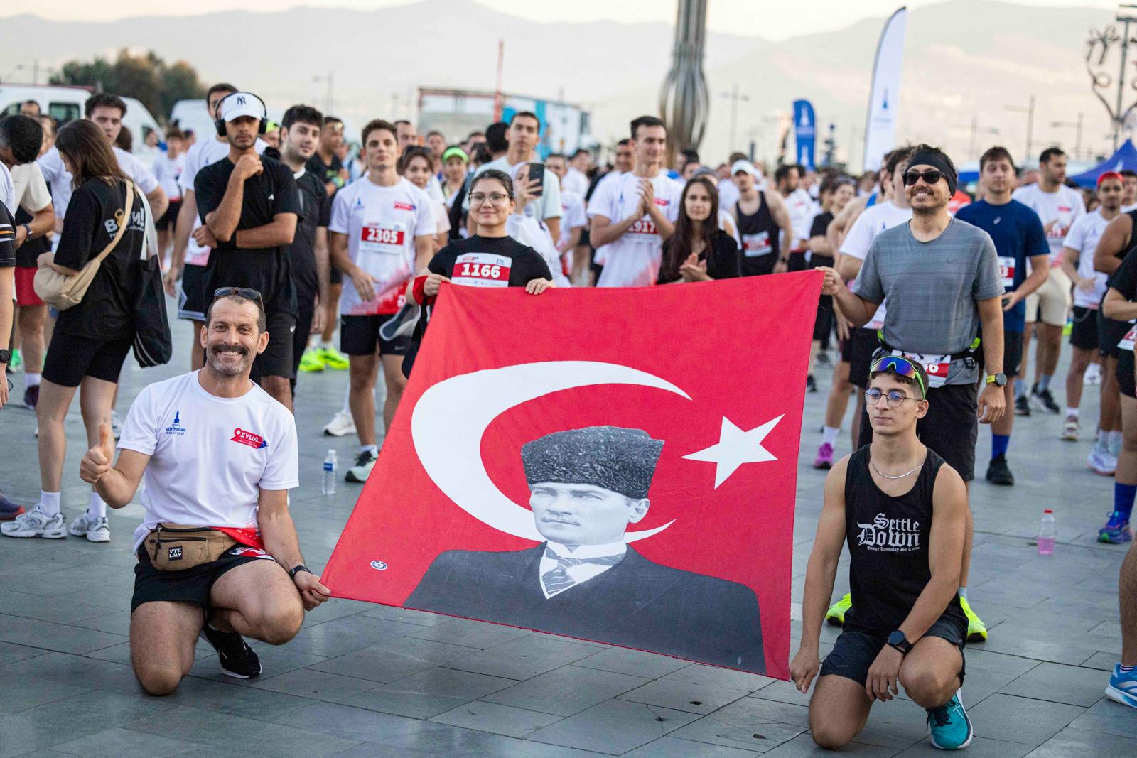 İzmir'de 9 Eylül Yarı Maratonu heyecanı