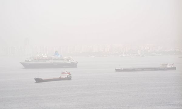 Çöl tozlu İzmir!