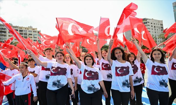İzmir'den 19 Mayıs manzaraları!