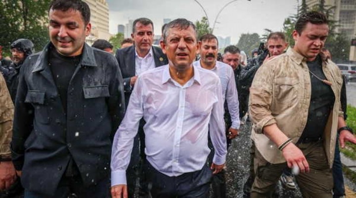  CHP İletişim  hesabı,  Özgür Özel İletişim  olarak değiştirildi