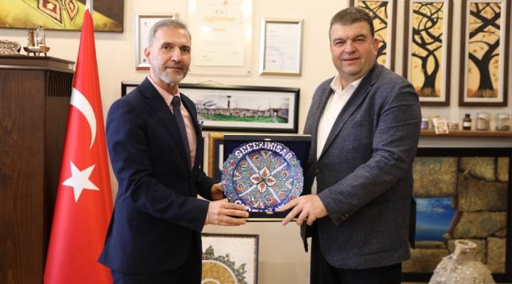 KKTC İzmir Başkonsolosluğu’ndan Seferihisar’a nezaket ziyareti