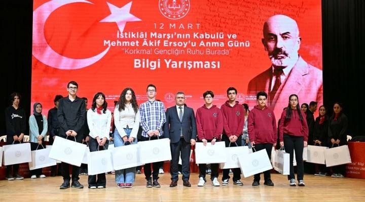  Korkma! Gençliğin Ruhu Burada  bilgi yarışmasında Türkiye birinciliği İzmir in oldu