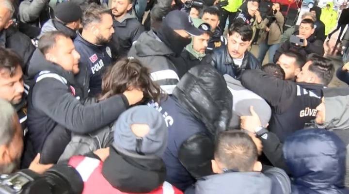1 Mayıs ta İstanbul da 350 kişiye gözaltı