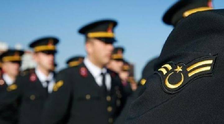 10 subay ve astsubay gözaltına alındı