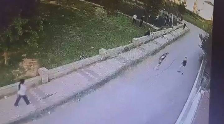 Parkta kanlı kavga: 15 yaşındaki çocuk öldü, 2 çocuk tutuklandı
