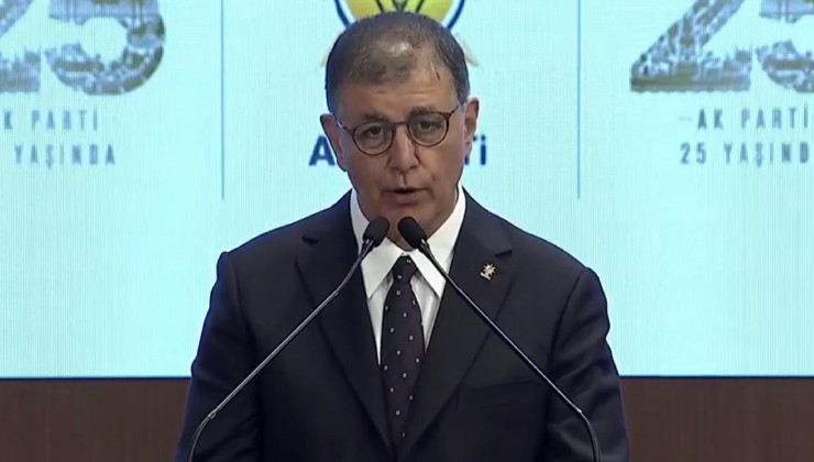 AK Parti'ye geçen Tugay: İzmir'i ayağa kaldırmak için yola çıkıyoruz