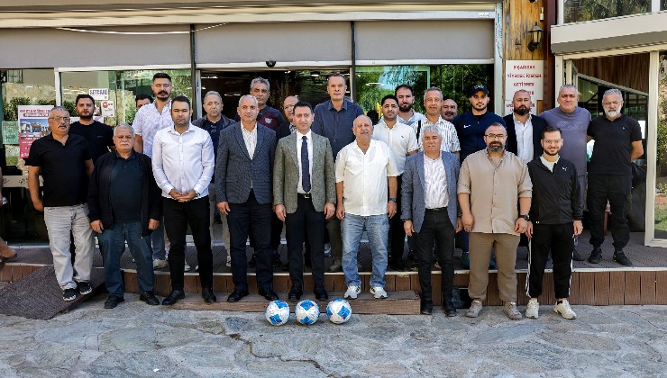 Bayraklı Belediyesinden amatör spor kulüplerine 3 milyon liralık destek