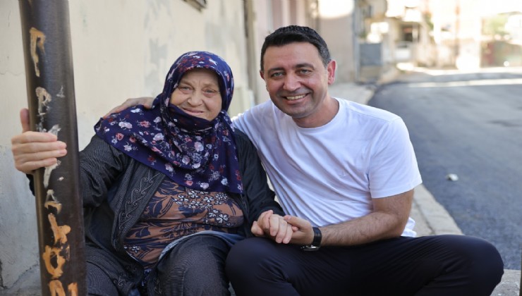 Bayraklı'da yaş almış büyükler için farkındalık buluşması