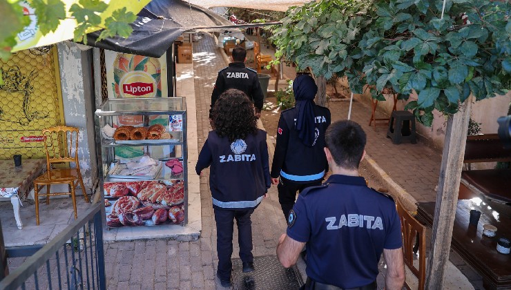 Buca Belediyesi’nden okul çevrelerinde denetim