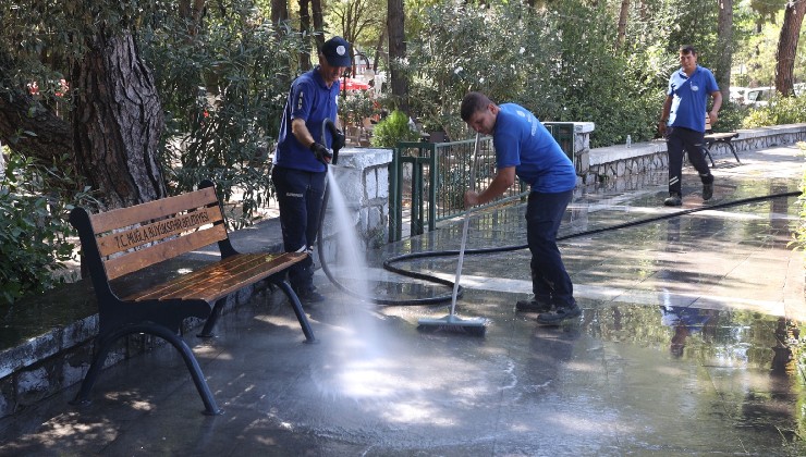 Büyükşehir’den sağlıklı ve temiz çevre için yoğun mesai