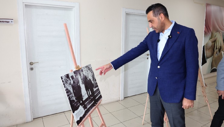 Çiğli’de Cumhuriyet coşkusu fotoğraf sergisi ve sinema gösterimiyle taçlandı