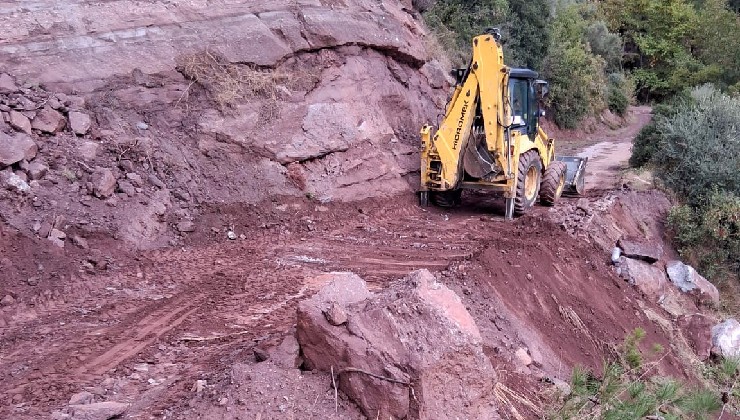 Efeler Belediyesi’nden kapanan yollara hızlı müdahale