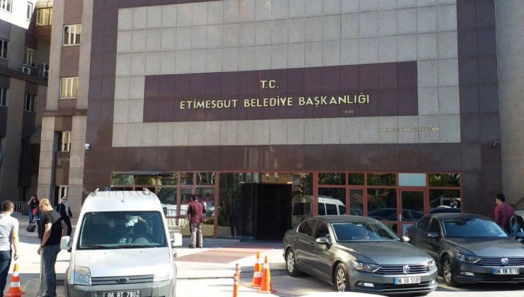 Etimesgut Belediyesi'ne 2. dalga operasyon: Başkan yardımcıları dahil 25 kişi gözaltına alındı