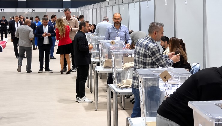 İzmir Ticaret Odası'nda meslek komiteleri için seçim günü