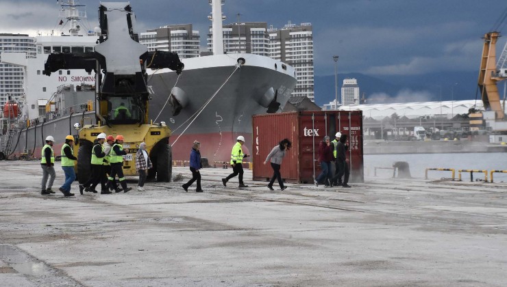 İzmir'de Sağlık Afet Çalışma Grubu Saha Tatbikatı