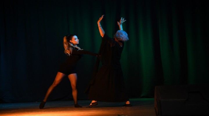 İzmir'de hafta boyunca sanat etkinlikleri