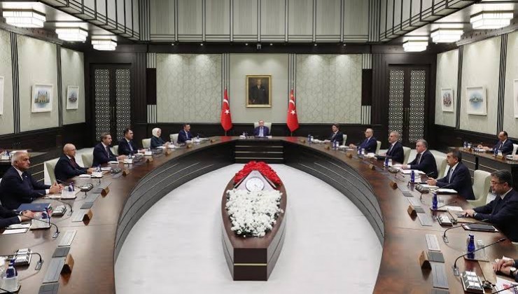 Kabine bugün toplanıyor: Fon soruşturması masada
