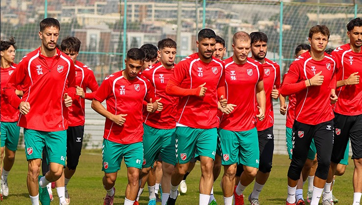 Karşıyaka gençleriyle Boluspor'a konuk