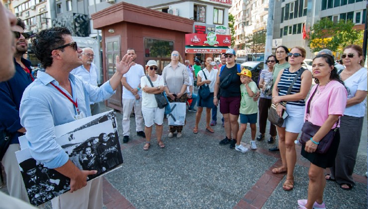 Karşıyaka’da Atatürk’ün izinde tarihe yolculuk