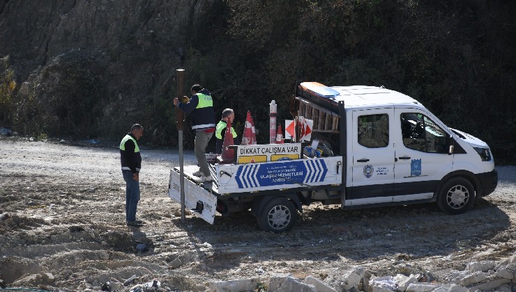 Kuşadası Belediyesi’nden kaçak moloz dökümüne karşı seferberlik