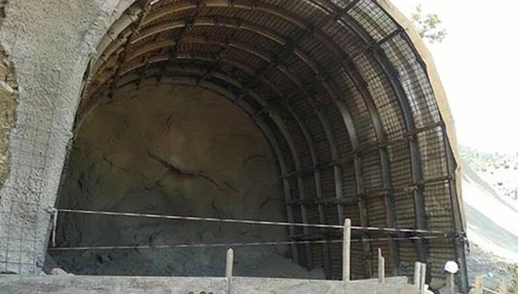 Manisa Soma'da maden ocağında göçük: 2 işçi mahsur kaldı!