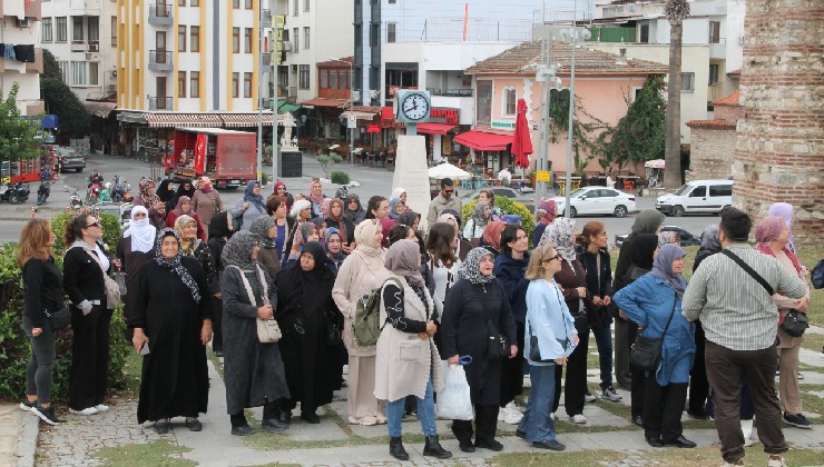 Manisalı kadınlar Efes Selçuk’un tarihi ve kültürel mirasını keşfetti
