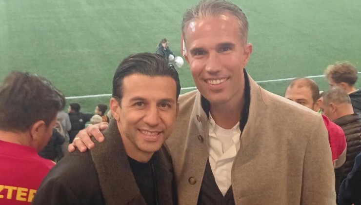 Robin van Persie Göztepe U19 maçına geldi