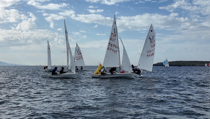 TYF Yelken Ligi yarışları Foça'da başladı