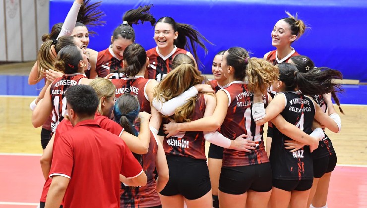 Yunusemre'nin sultanları ilk galibiyetini aldı: 3-2