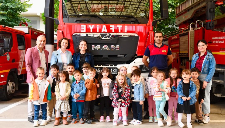 Yunusemreli minikler itfaiyeciliği öğrendi