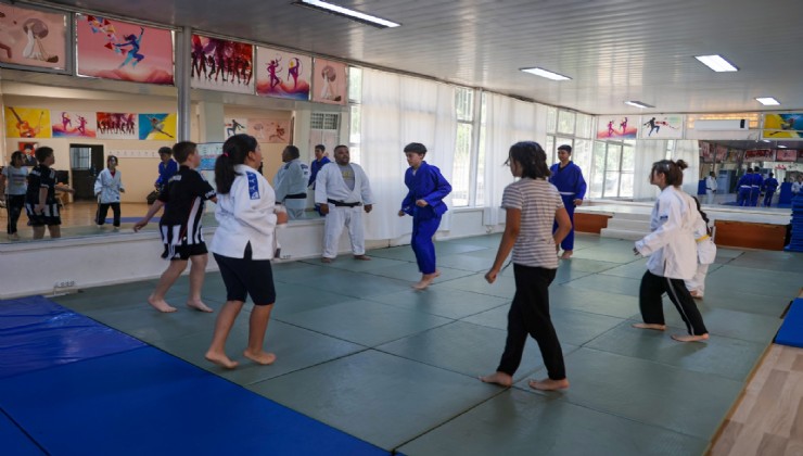 Başkan Anıl Yetişkin'den çocuklara hem spor hem geleceğe yatırım