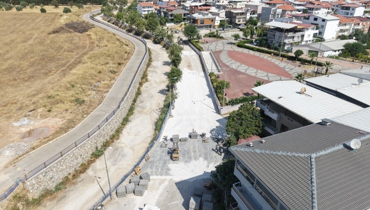 Menderes’te 19 Mayıs Caddesi yenileniyor