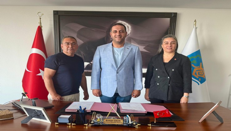 Narlıdere Belediyesi’nde emek kazandı, toplu sözleşmede imzalar atıldı