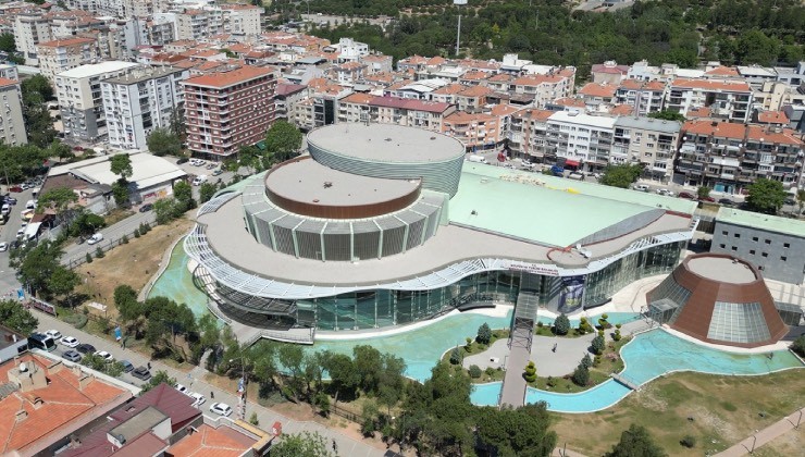 AK Partili Saygılı’dan Bornova Kültür Merkezi paylaşımı