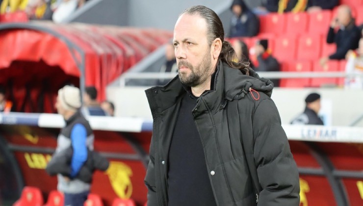 Altay sahaya iniyor