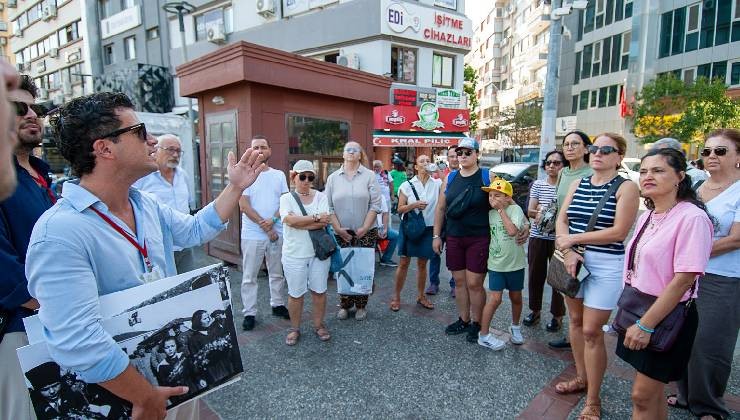 ‘Atatürk’ün Adımlarıyla Karşıyaka’ rotasında turlar başladı