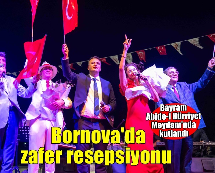 Bornova’da muhteşem Zafer Bayramı resepsiyonu