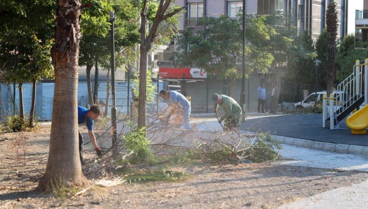 Buca’nın park ve yeşil alanlarında kapsamlı bakım hamlesi