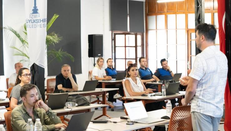 Büyükşehir’den esnaf temsilcilerine yapay zek eğitimi