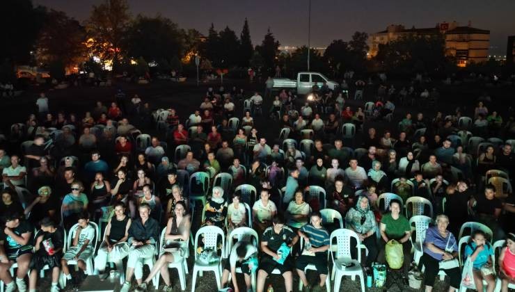 Çiğli’de Mahalle Sinema Günlerine büyük ilgi