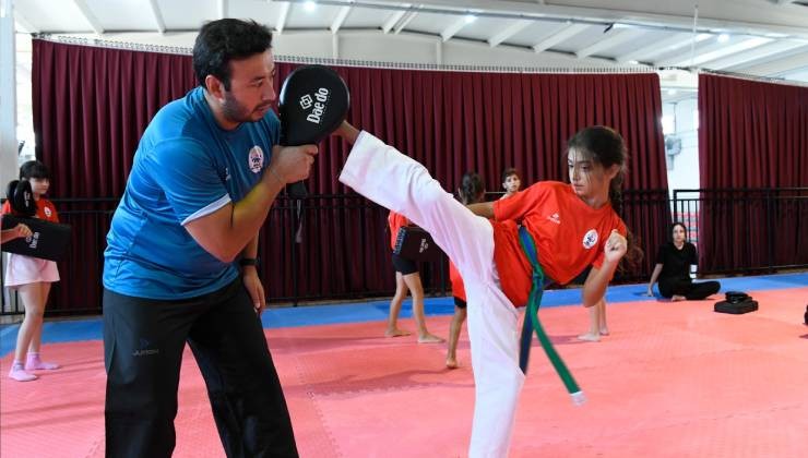 Çiğli’de yaz sporla dolu geçti: 1.747 kişi yaz okullarından faydalandı
