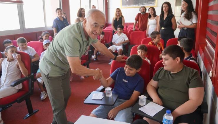 Çocuk Meclisi'nin ikinci oturumunda çocuklar söz aldı