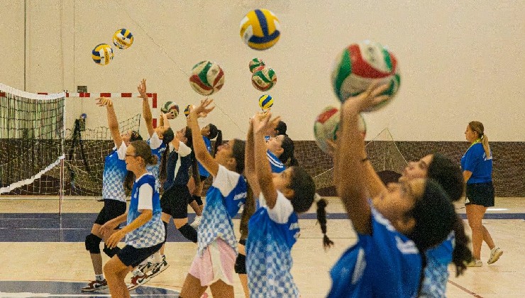 Çocukların hayallerini Filenin Sultanları süslüyor
