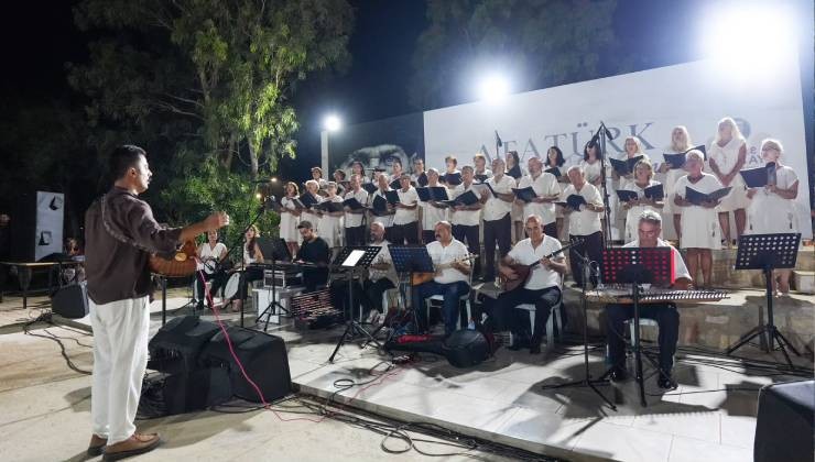 Didim Belediyesi Halk Müziği Korosu konserine yoğun ilgi