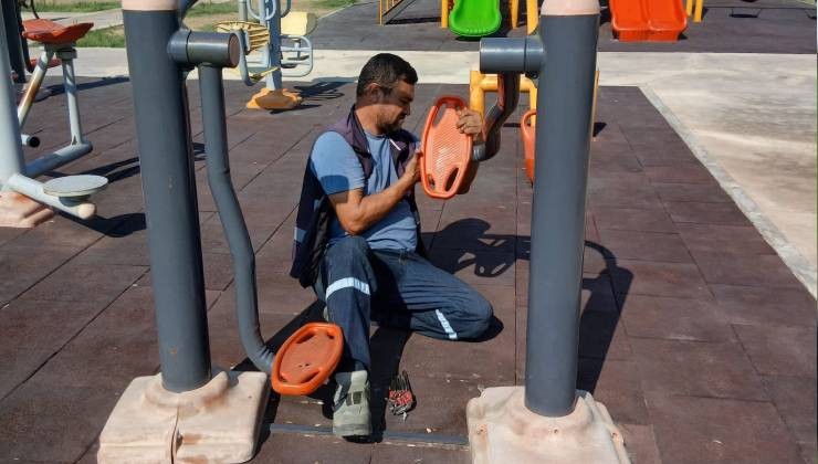 Didim Belediyesi parklarda bakım ve onarım çalışmalarını sürdürüyor