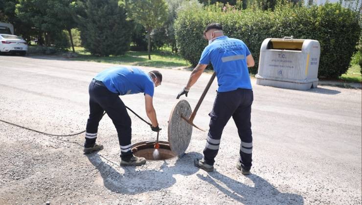 Efeler’de halk sağlığı için ilaçlama çalışmaları aralıksız sürüyor