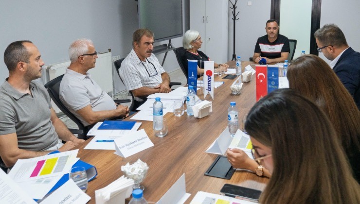 Eş-dost yok, şeffaflık ve liyakat var