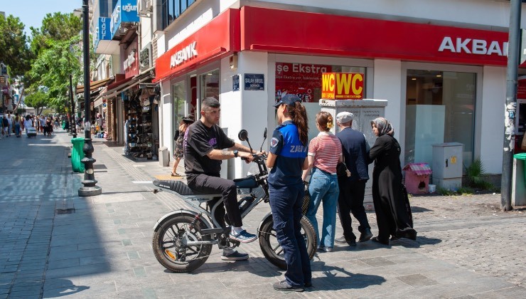Karşıyaka Çarşısı’nda araç denetimleri sürüyor