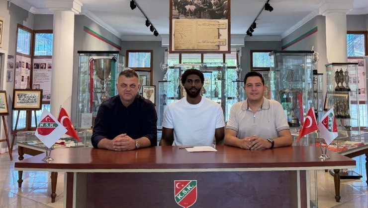 Karşıyaka'da Muhaymin imzayı attı