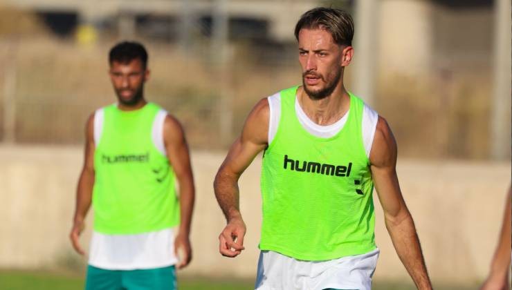 Karşıyaka ile Altay derbi öncesi rakip olacak